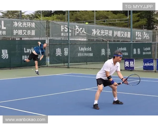 西安网球队的团队协作揭秘：网球巨献背后的默契与拼搏精神