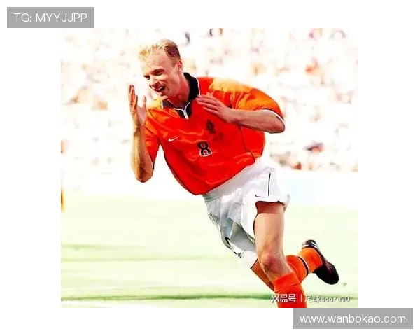 足球场上的爱与恨:一位足球明星的情感纠葛与成长之路